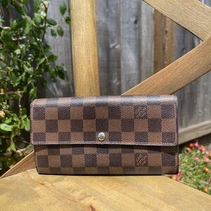 Authentic Louis Vuitton Damier Ebene Sarah wallet